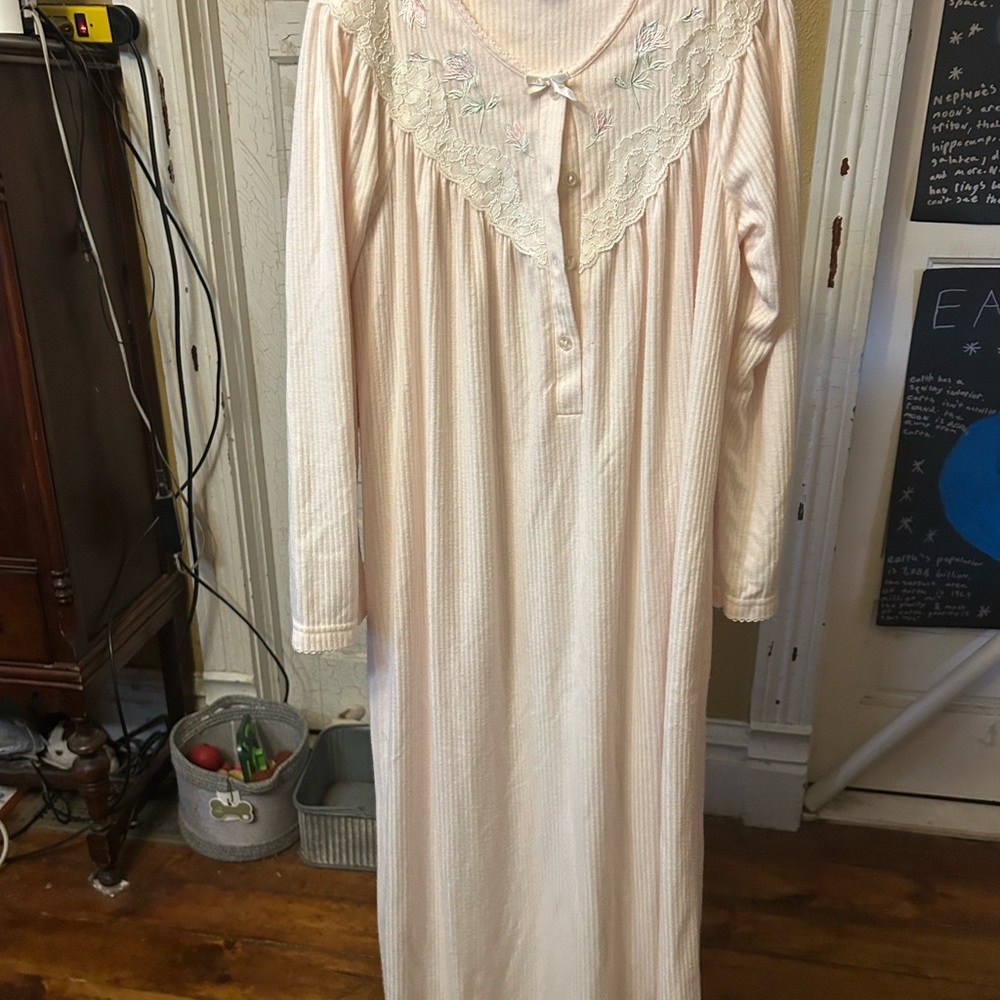 Miss Elaine Soft Pink Long Sleeve Nightgown